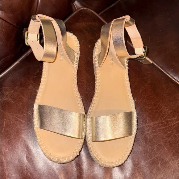 Soludos Gold Espadrille Sandals - Picture 1 of 9